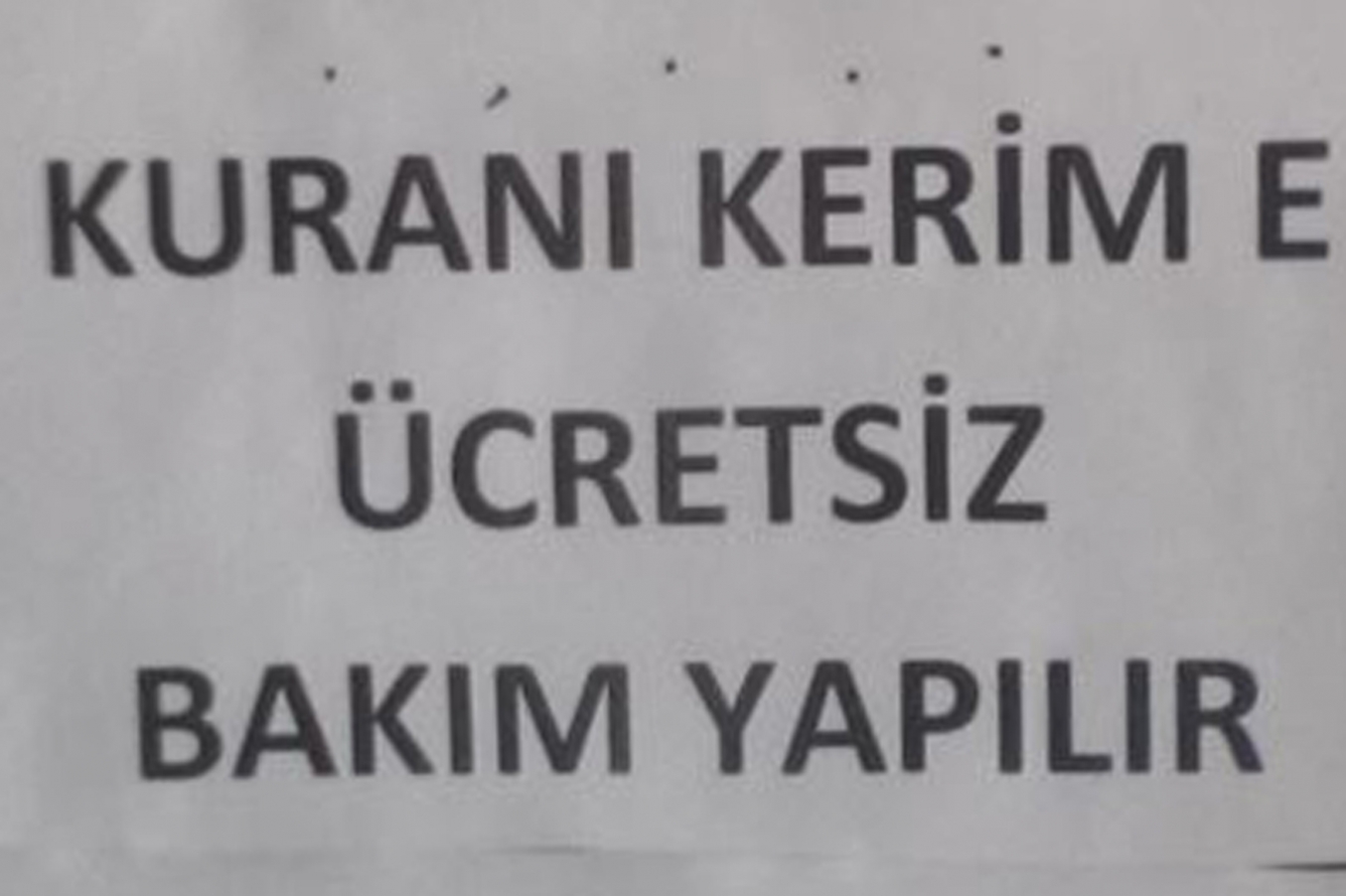 Ciltleri yıpranan Kur’an-ı Kerim’leri ücretsiz onarıyor Ciltleri yıpranan Kur’an-ı Kerim’leri ücretsiz onarıyor